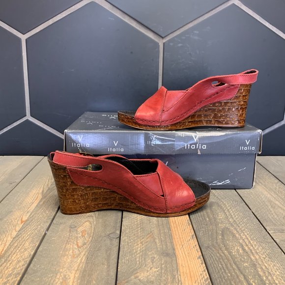 ~New W/ Box! Womens Italia Red Platform Summer Wedge Heels Size 6 - Picture 1 of 6
